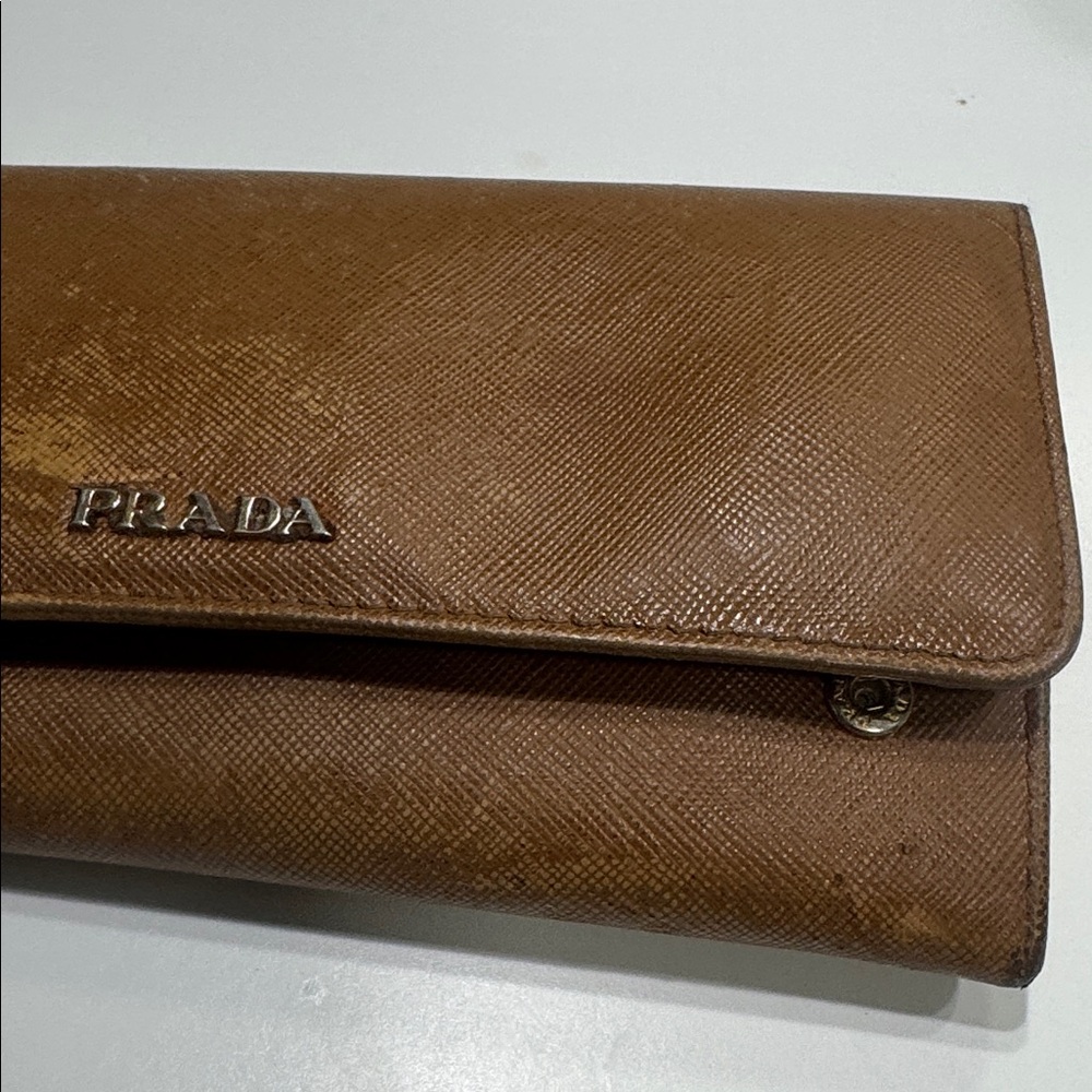 Prada Tan Leather wallet - Picture 4 of 11